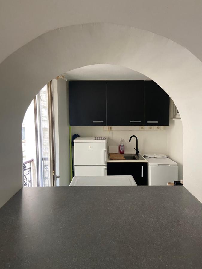 Tres Bel Appartement Montmartre Paris Exterior photo